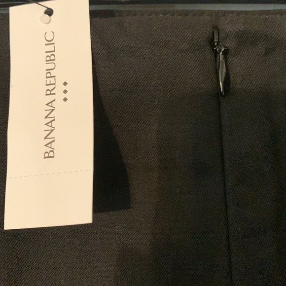 Banana Republic - Black Skirt - Picture 5 of 6